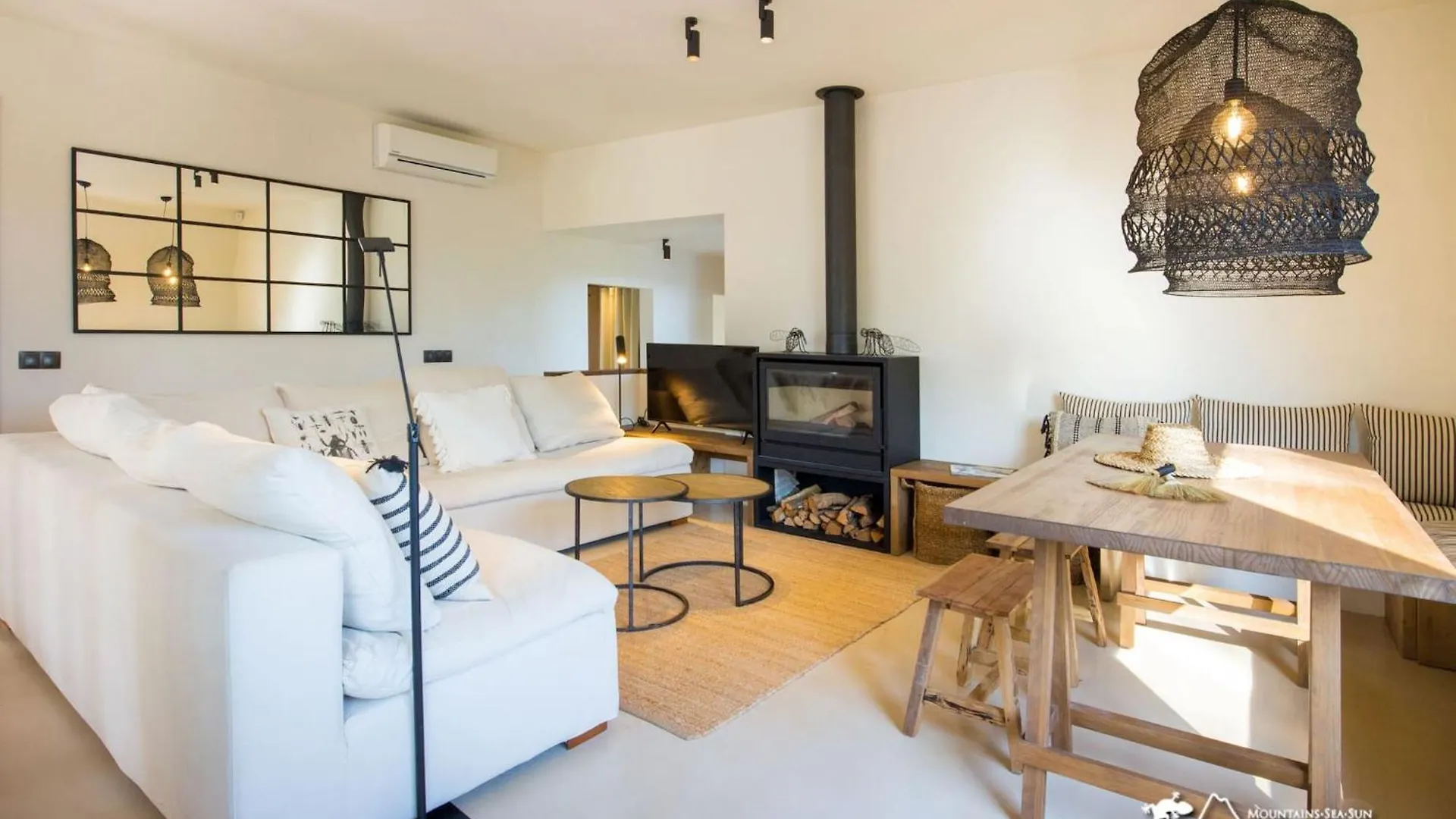 Villa Falco Is A Beautiful Single Storey Holiday Villa With Private Pool Canyelles