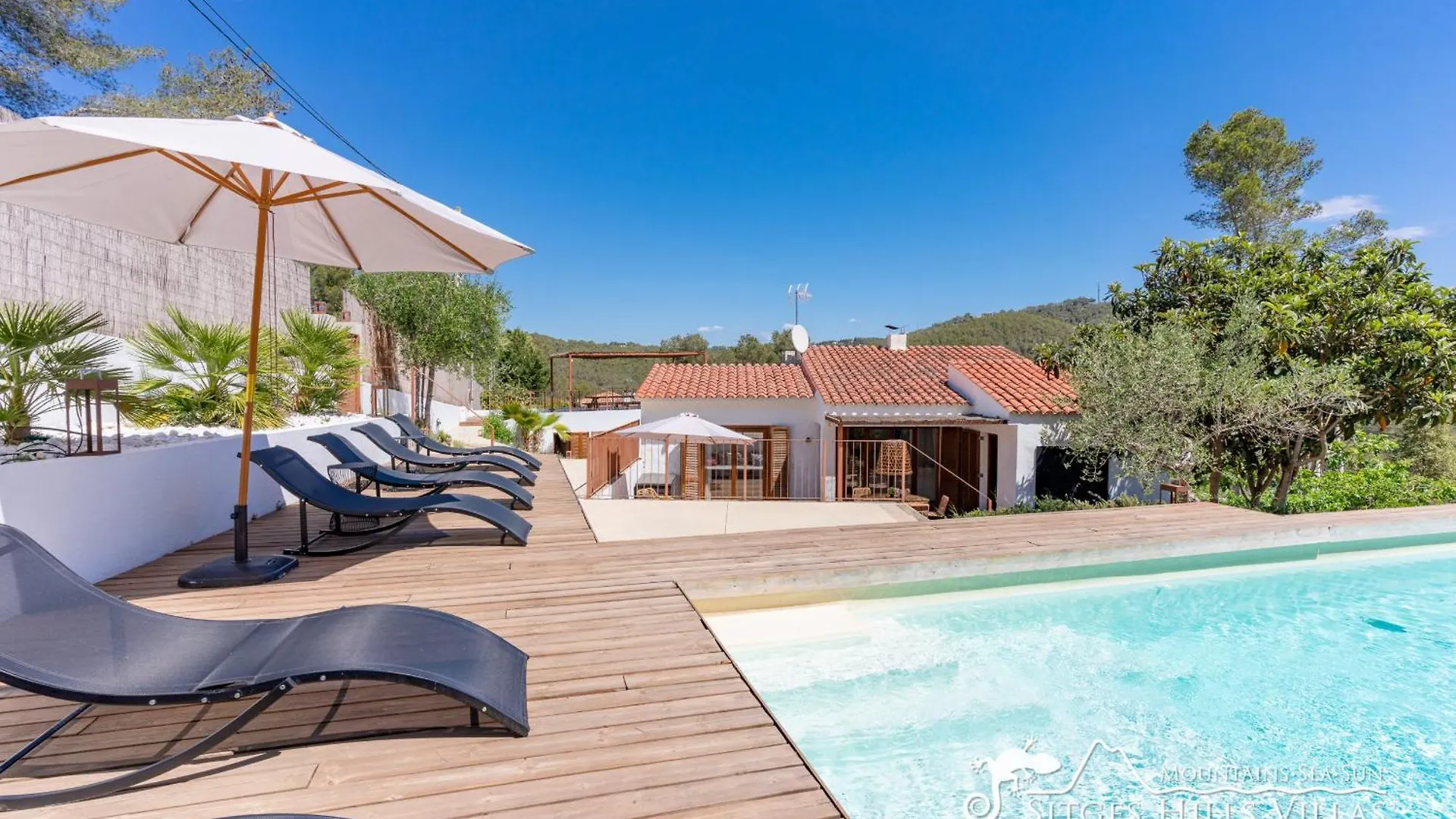 Villa Falco Is A Beautiful Single Storey Holiday Villa With Private Pool Canyelles